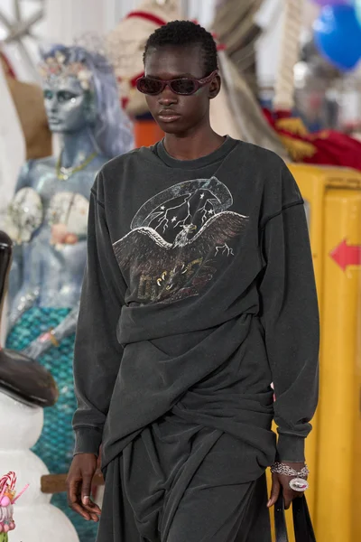 Look 61